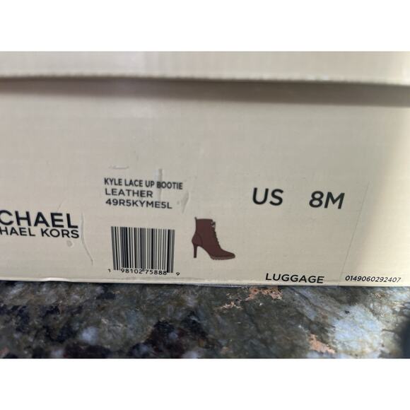 MICHAEL KORS BRITT HEELED BOOT IN BLACK TUMBLED LEATHER SZ 7.5 $255 MSRP - Picture 3 of 10